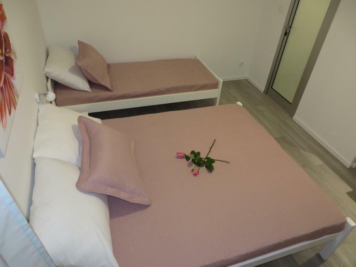Apartmani Raos دوغي رات المظهر الخارجي الصورة